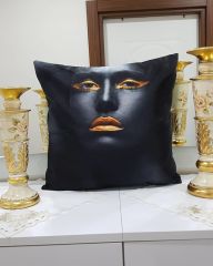 Siyah Renk Kadın Görselli Dekoratif Kırlent Kılıfı