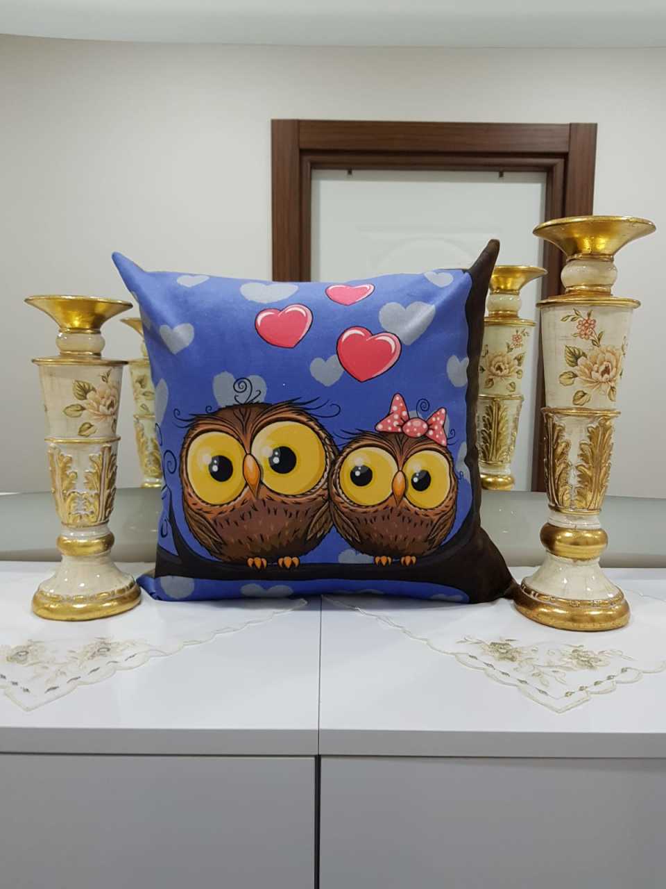 Aşık Baykuş Desenli Dekoratif Kırlent Kılıfı