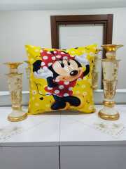 Sarı & Kırmızı Mini Mouse Desenli Dekoratif Kırlent Kılıfı