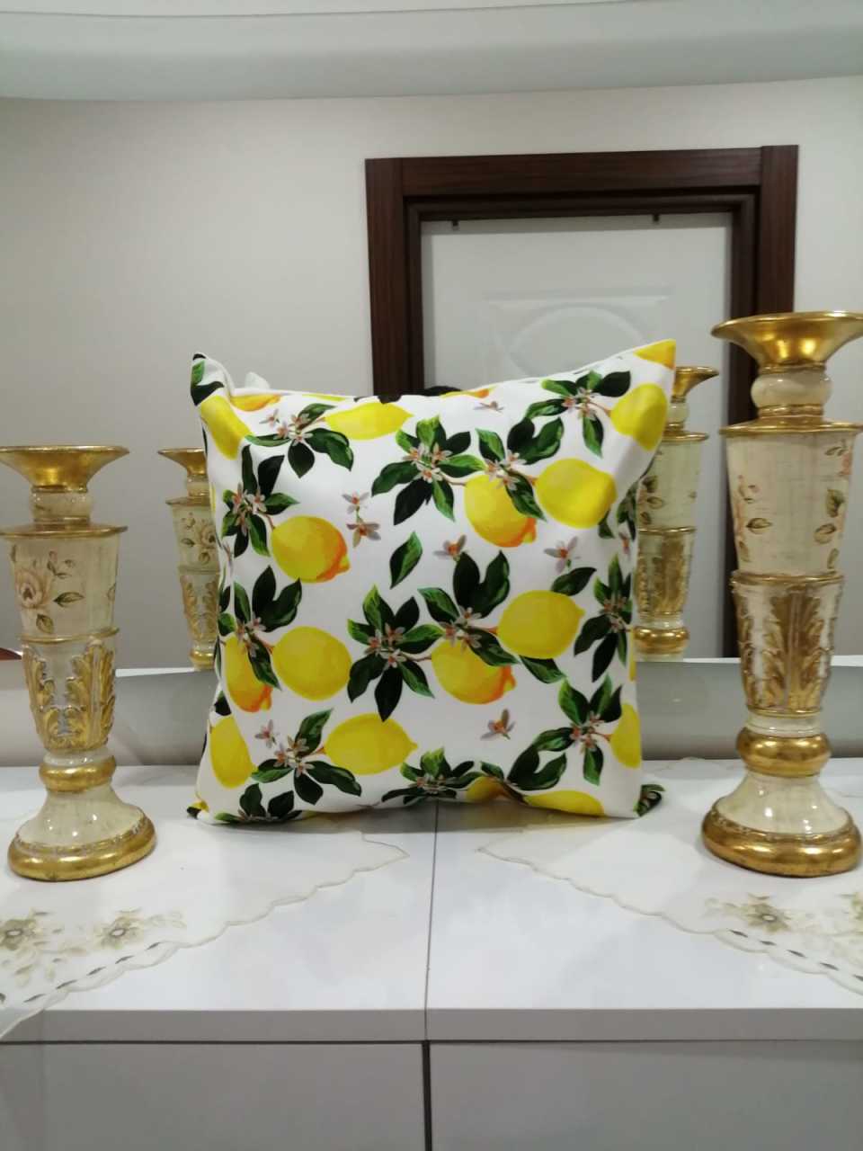 Sarı & Yeşil Tam Limon Bahar Desenli Dekoratif Kırlent Kılıfı