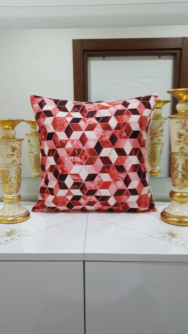 Kırmızı & Siyah Küçük Küp Desenli Dekoratif Kırlent Kılıfı