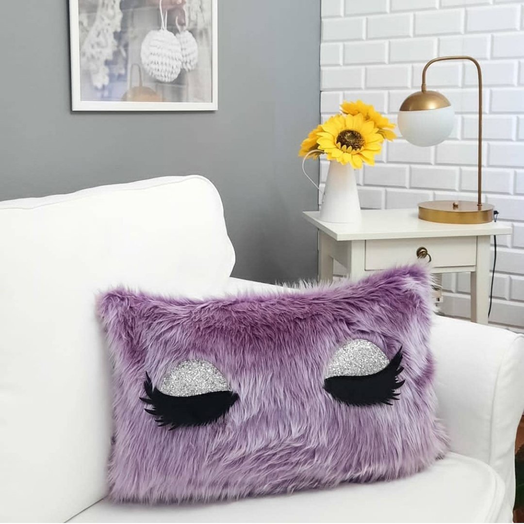 Peluş Kirpik Kırlent Kılıfı Eflatun 35x55cm