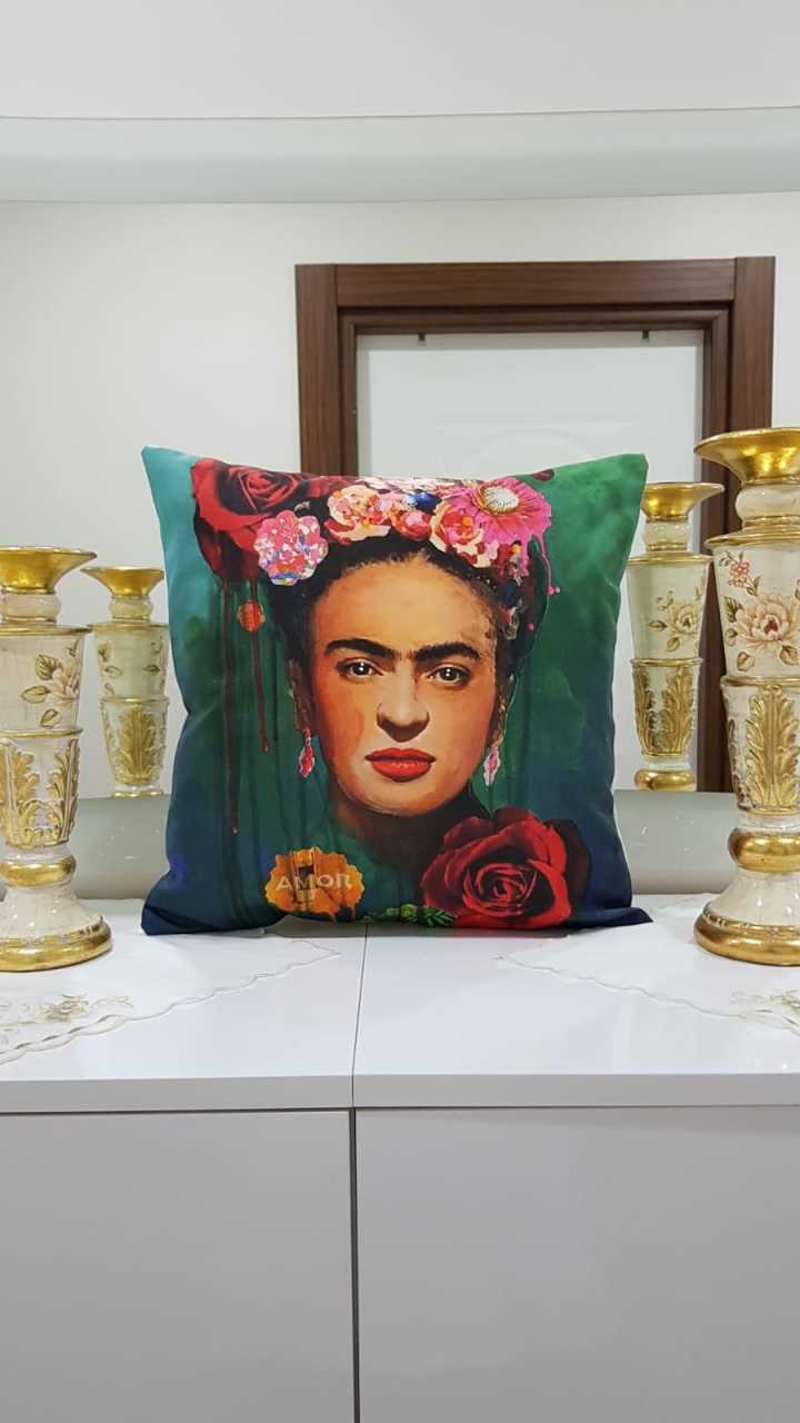 Yeşil & Kırmızı Suluboya Frida Etnik Desenli Dekoratif Kırlent Kılıfı