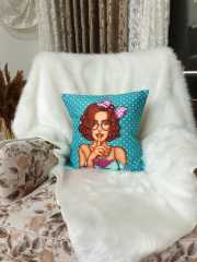Jasmine Pop Art Desenli Dekoratif Kırlent Kılıfı
