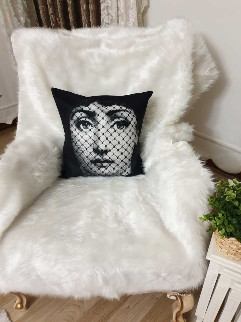 Fileli Fornasetti Desenli Dekoratif Kırlent Kılıfı