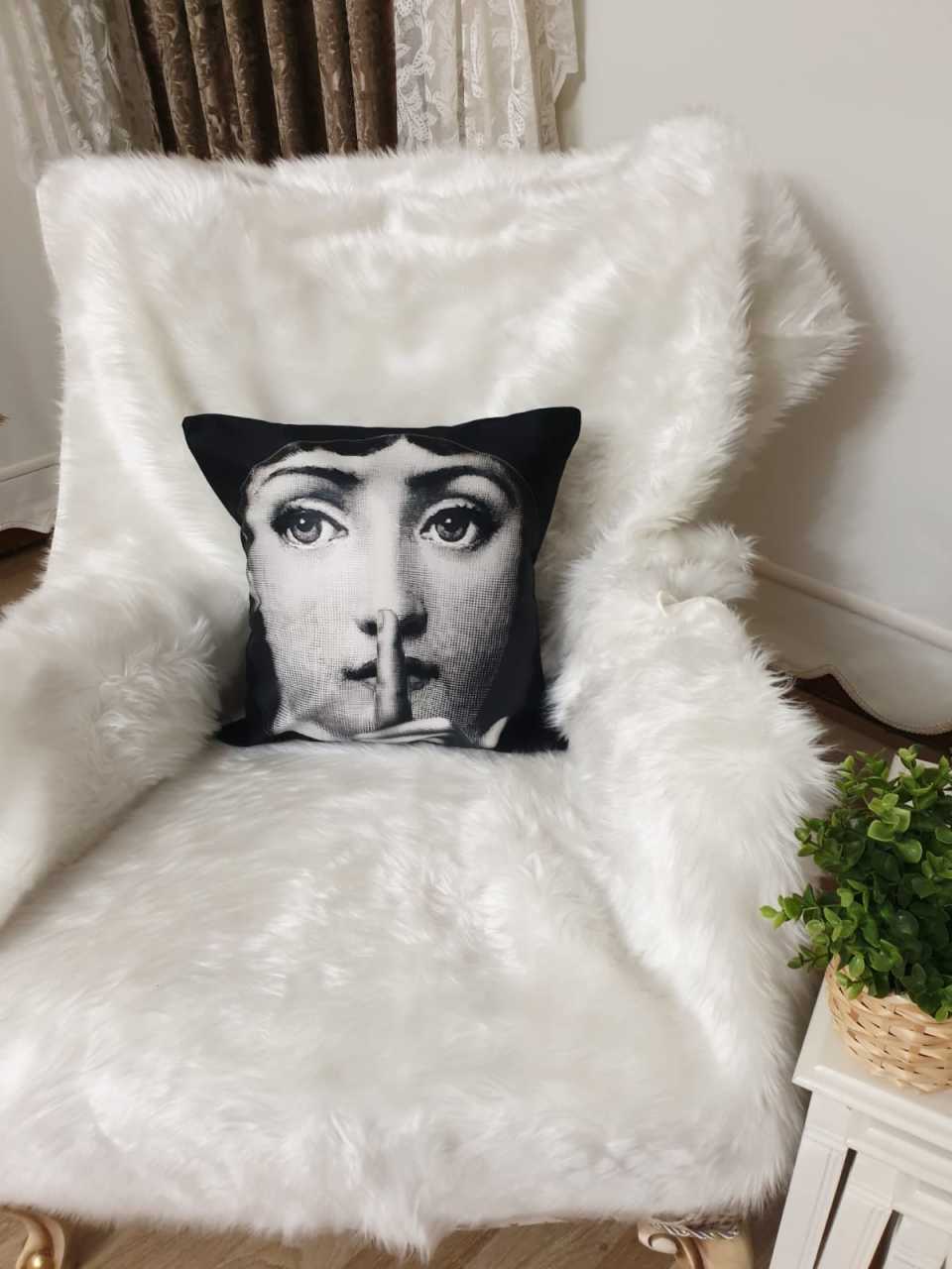 Silenzio Fornasetti Desenli Dekoratif Kırlent Kılıfı