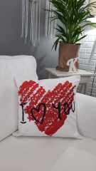 I Love You Kalp Aşk Temalı Dekoratif Kırlent Kılıfı