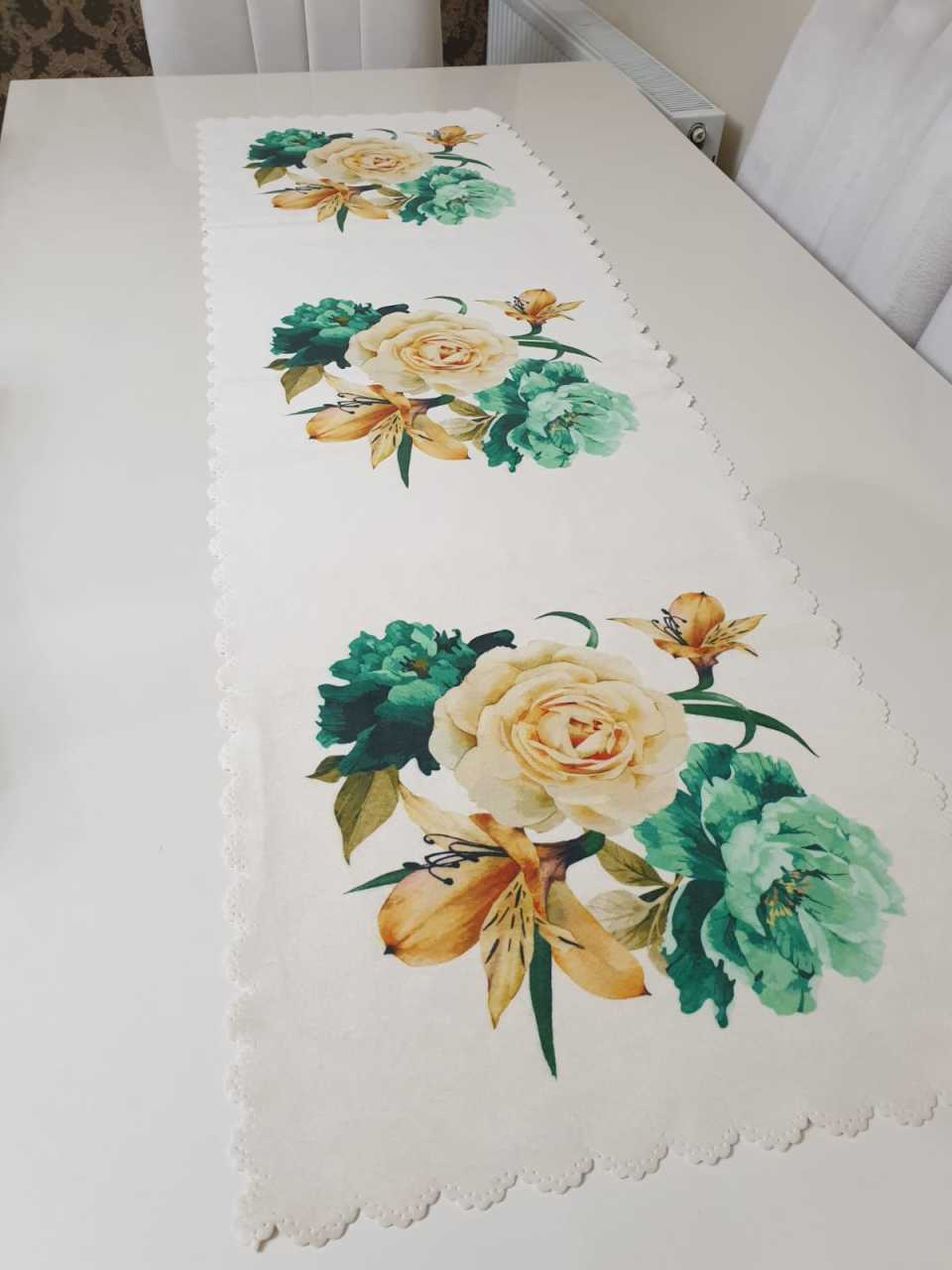 Yeşil & Sarı Desenli Çiçekli - Sarı Kız Çiçek Dekoratif Runner Örtü