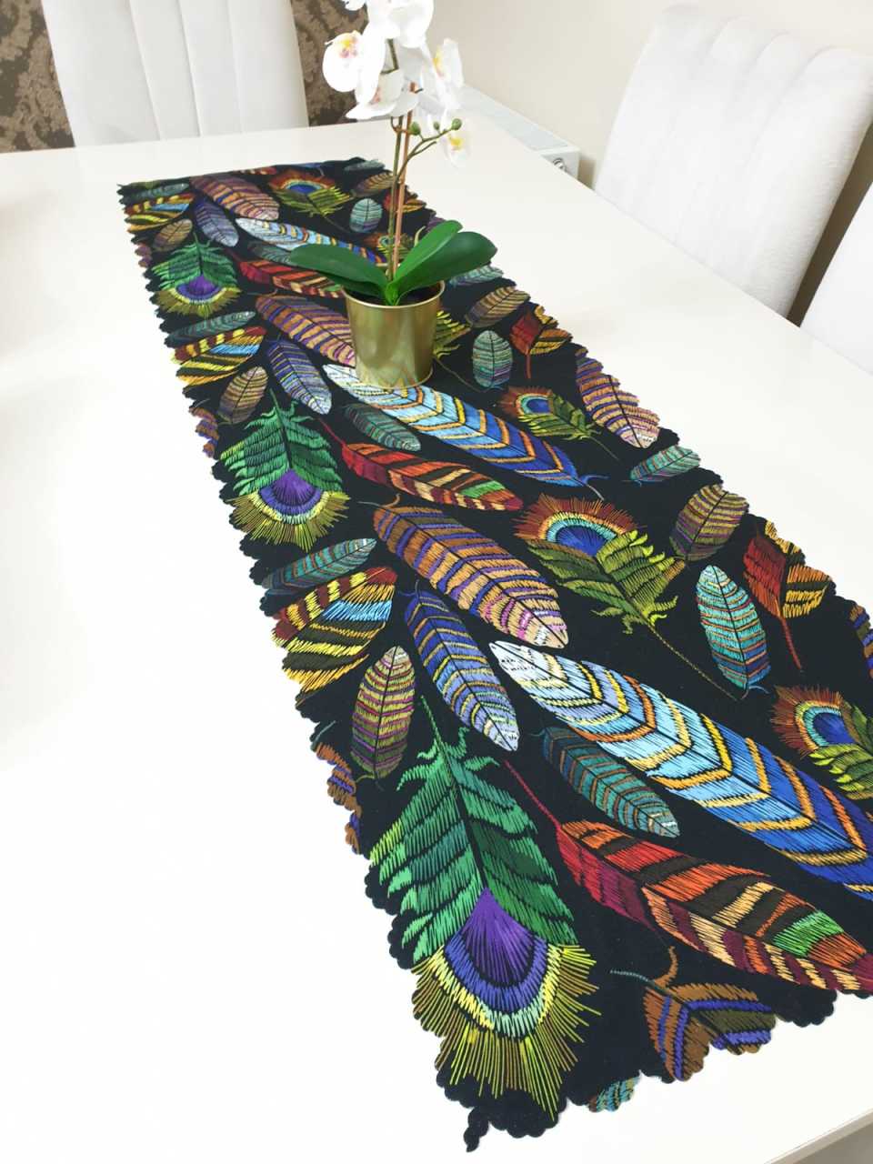 Siyah & Renkli Tüy Modern Desenli Dekoratif Runner Örtü