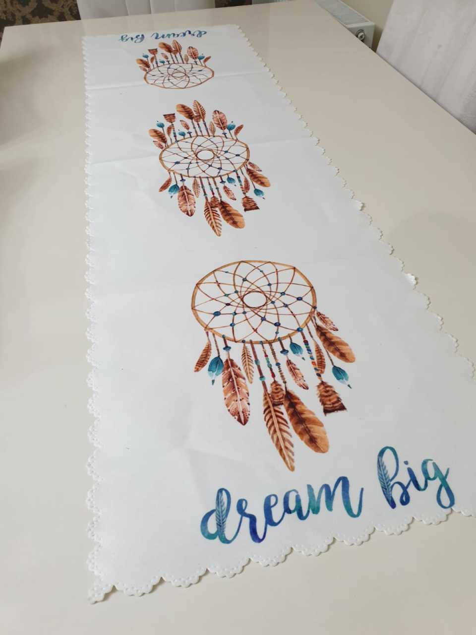 Beyaz & Renkli Düş Kapanı Kızılderili Desenli Dekoratif Runner Örtü
