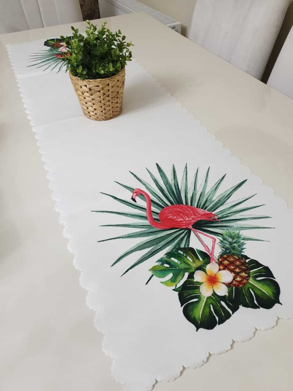Yeşil & Pembe Ananaslı Filamingo Desenli Dekoratif Runner Örtü