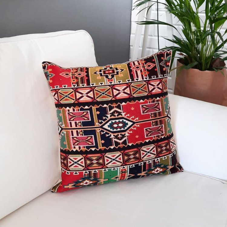 Goblen Dokuma Kırlent Kılıfı Göçebe Desen 43x43cm