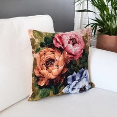 Goblen Dokuma Kırlent Kılıfı Renkli Güller 43x43cm