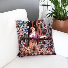 Goblen Dokuma Kırlent Kılıfı Balkondaki Çiçekler 43x43cm