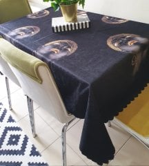 Black Face Kadın Desen Masa Örtüsü