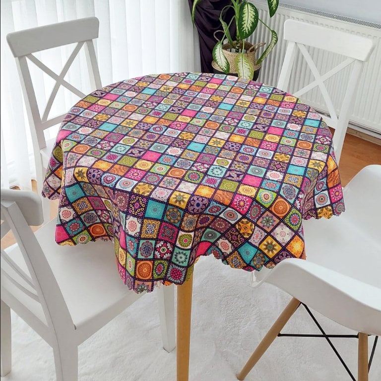 Renkli Patchwork Desen Masa Örtüsü