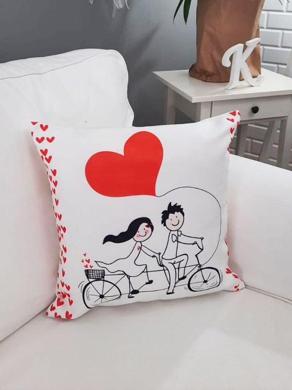Sevgililer Günü Temalı Kırlent Kılıfı 43x43cm