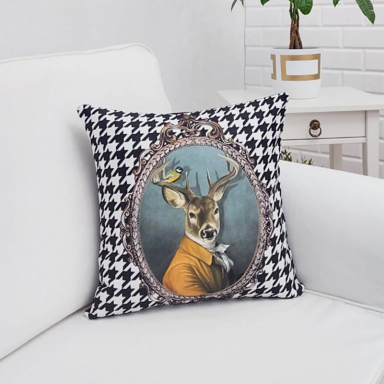 Sevimli Hayvan Figür Baskılı Kırlent Kılıfı 43x43cm