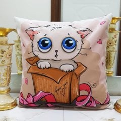 Anime Baskılı Kırlent Kılıfı 43x43cm