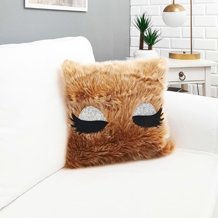 Peluş Kirpik Kırlent Kılıfı Sütlü Kahve 40x40cm