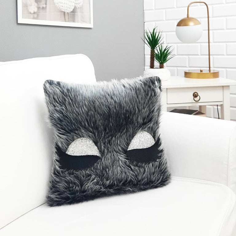 Peluş Kirpik Kırlent Kılıfı Gri 40x40cm