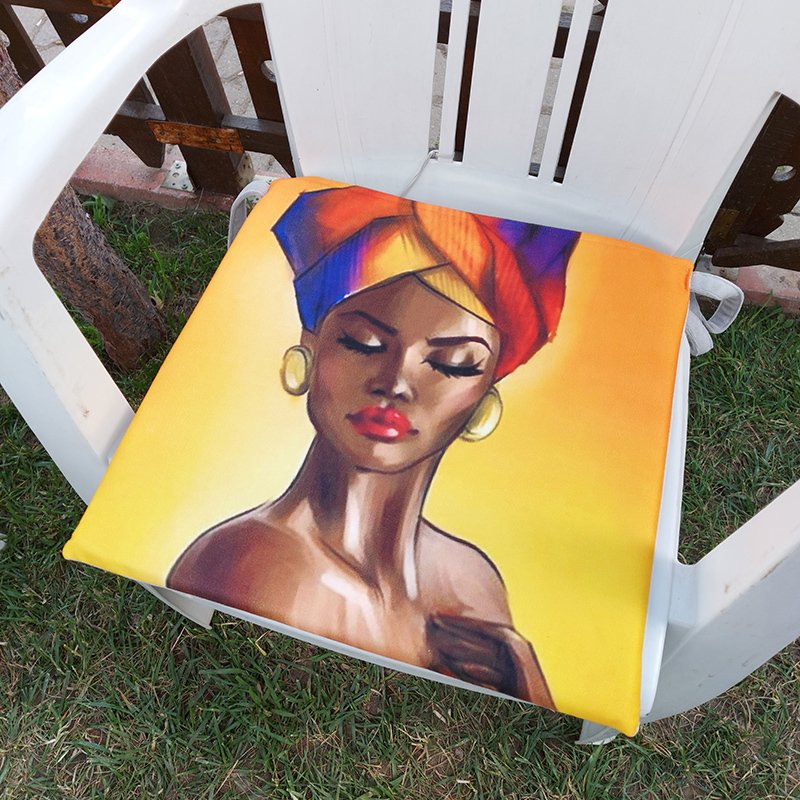 Afrikalı Kadın Desen Sandalye Minderi 43x43cm