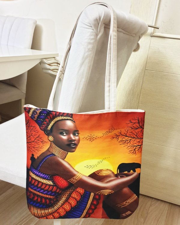Afrikalı Kadın Baskılı Kumaş Heybe Çanta